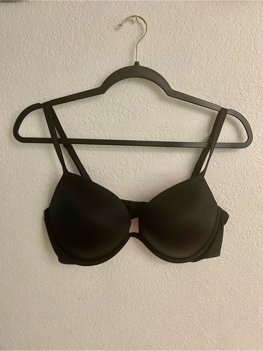 Victoria's Secret PINK Black Wear Everywhere Super Push Up Bra 38C